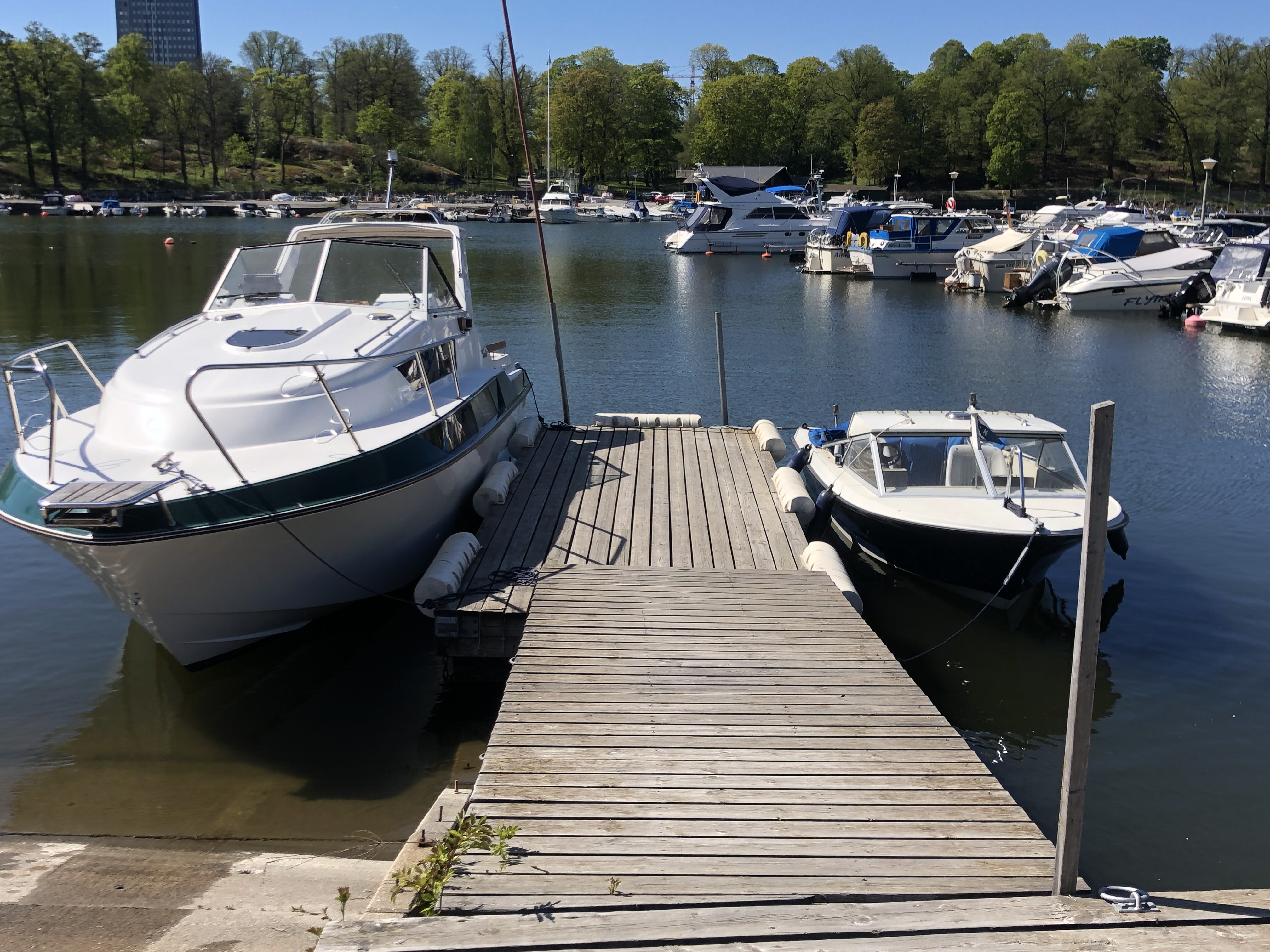 Gamla båten brevid Inara!! Det är skillnad på dessa två
Detta var 2019 när vi bytte till större.